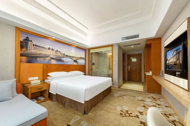 Deluxe, Double Bed, Vienna Hotel Guangzhou Luochongwei Passenger Station 1/1