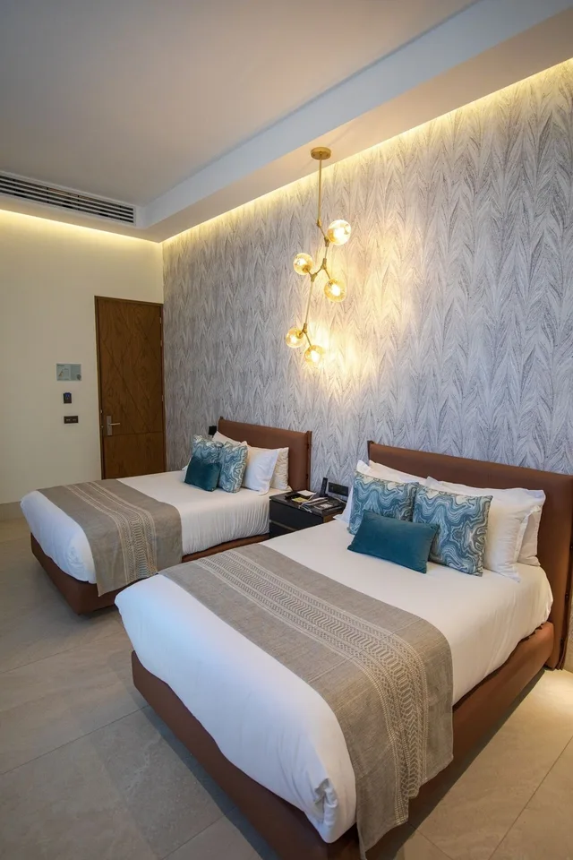 جناح جونيور بسريرين كوين، Becquer Hotel Guadalajara 1/9