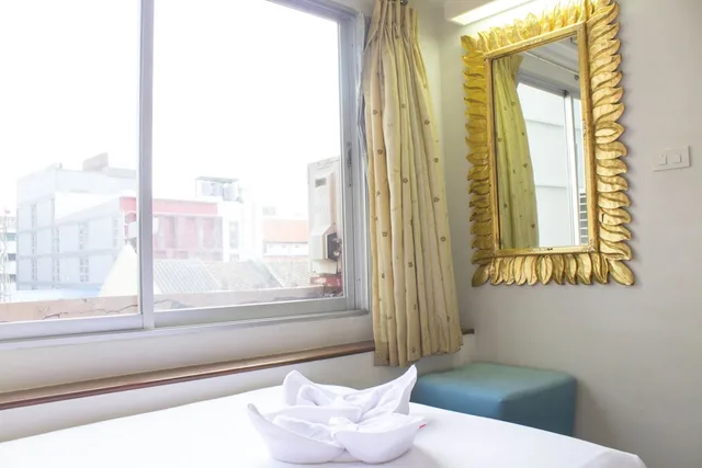غرفة قياسية بسريرين منفصلين، Villa Cha Cha Banglumphu 4/9