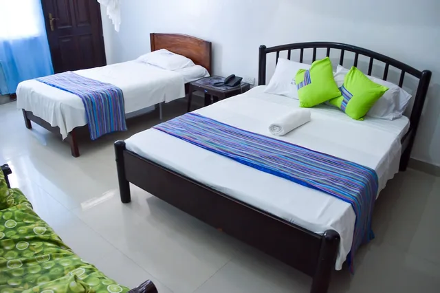 Deluxe, Queen Bed, Sanana Conference Center 4/10