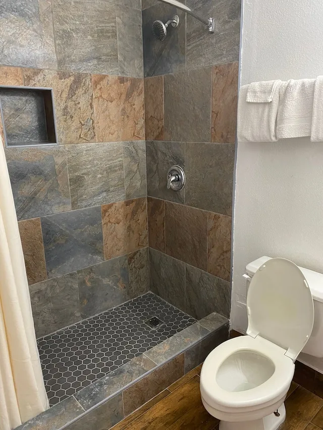 غرفة قياسية بسرير كينج، Texas Inn & Suites Raymondville 5/7