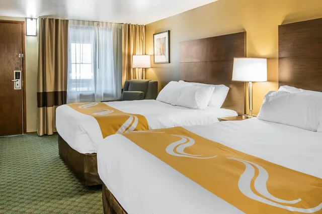 Standard, 2 Queen Beds, Quality Inn & Suites Houghton Downtown 2/8
