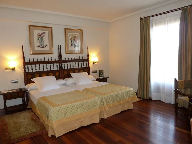 Standard, Twin Beds, Parador De Calahorra 2/10
