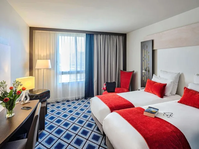 غرفة عائلية بسرير مزدوج مع أريكة، Mercure Chartres Cathedrale 2/3