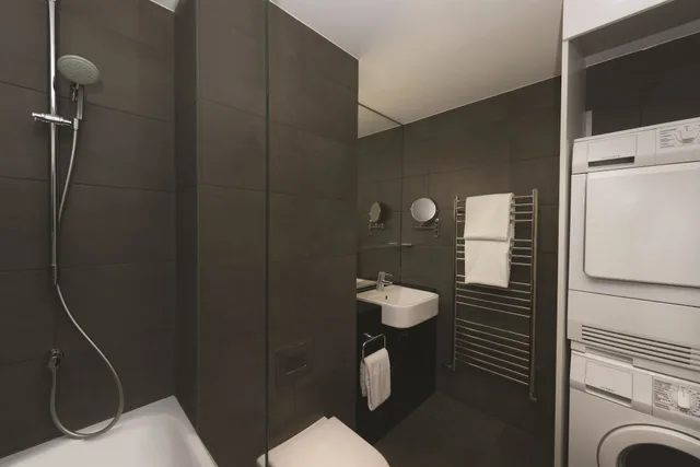شقة بسريرين كينج بغرفتي نوم مع أريكة، Adina Apartment Hotel Hamburg Michel 4/4
