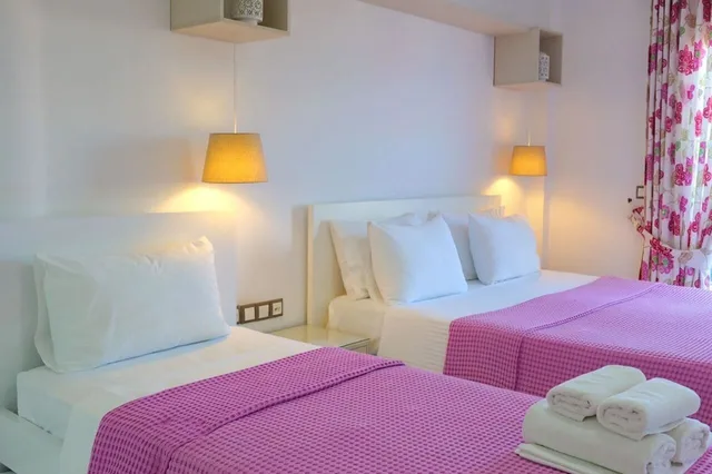 جناح ديلوكس بسرير كوين وسريرين منفصلين بإطلالة على البحر، Hotel Mira Mare 7/10