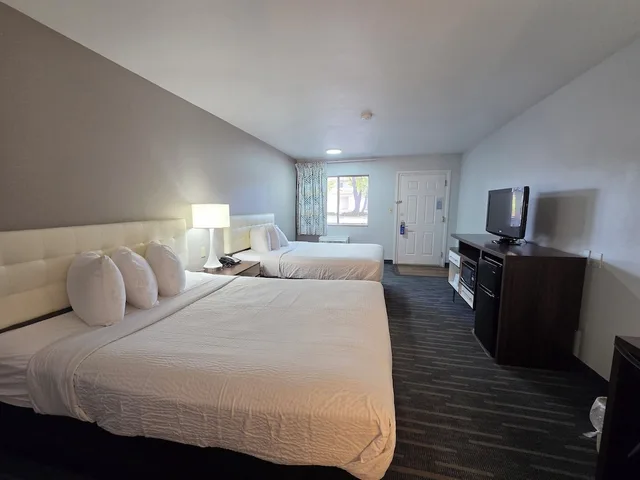 غرفة عائلية بسريرين كوين، Studio6 Flagstaff, AZ 3/10