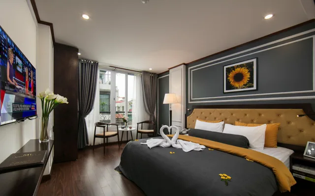 جناح بسرير مزدوج بإطلالة على المدينة، Mayflower Hotel Hanoi 1/3