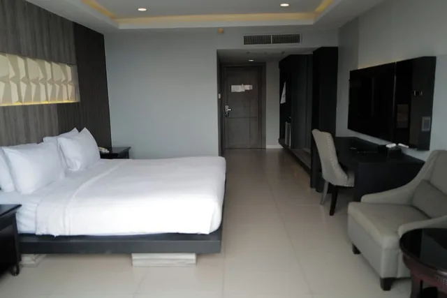 Urban, King Bed، Hermann Hotel Pattaya 1/10