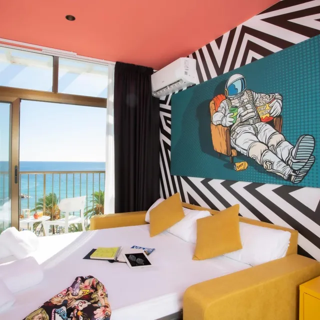 غرفة عائلية بإطلالة على البحر بشرفة، Hotel Casual Pop Art Benidorm 3/4
