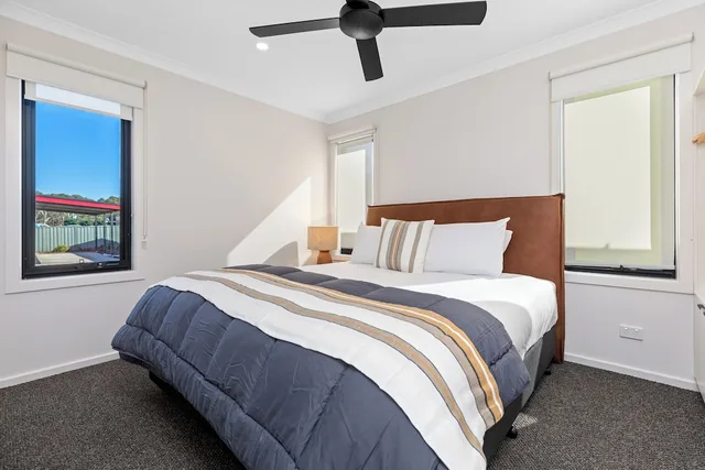 كابينة سوبيريور عائلية بسرير كينج وأسرّة بطابقين، Bendigo Park Lane Holiday Park 1/3