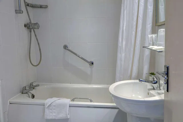 غرفة قياسية بسرير مزدوج، The Stuart Hotel, Sure Hotel Collection by Best Western 2/2