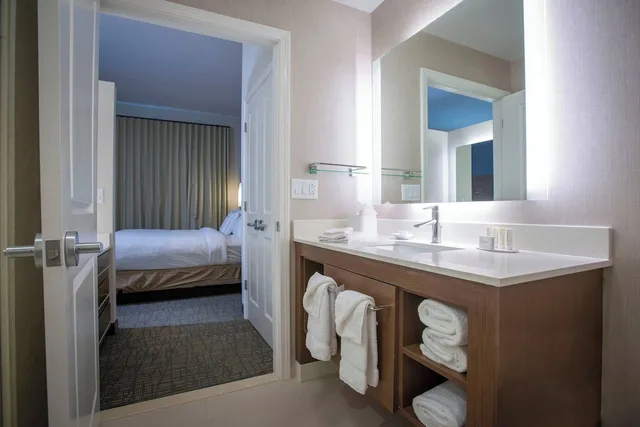 استوديو بسرير كينج مع أريكة، Residence Inn By Marriott Pensacola Airport/Medical Center 6/9