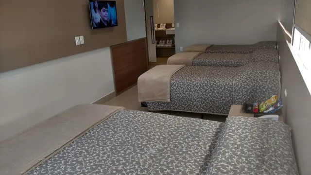 Standard, Quintuple, 1 Double and 3 Single Beds، Palmas Executivo Hotel 10/10