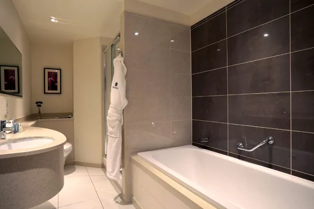 غرفة ديلوكس بسرير مزدوج، Manchester Piccadilly Hotel 6/7
