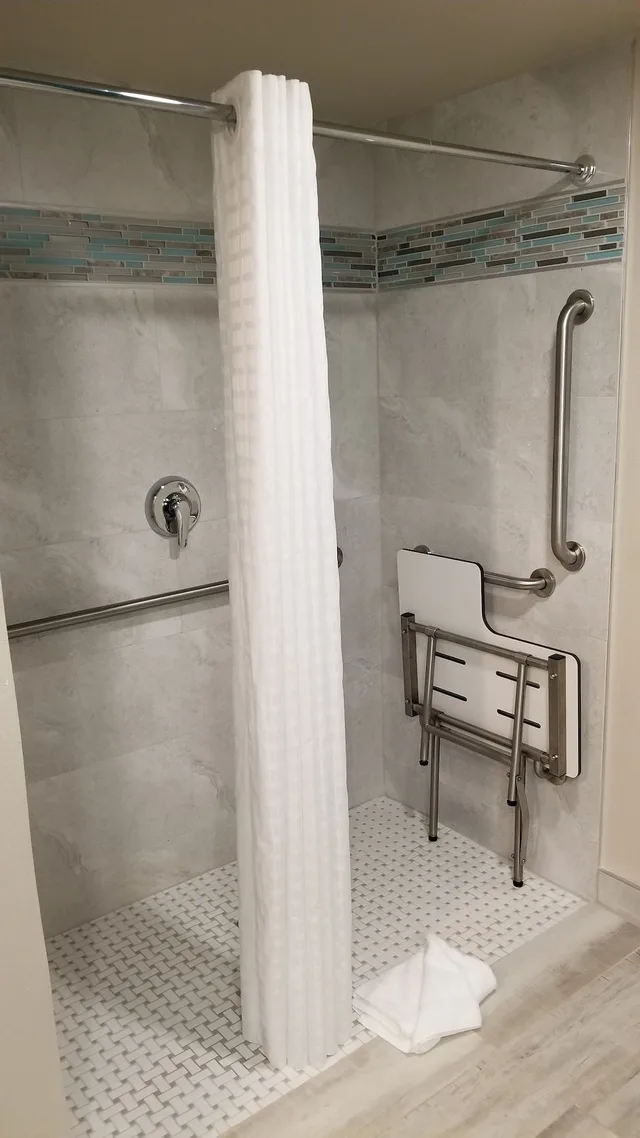 غرفة قياسية بسرير كوين لذوي الإعاقة، Best Western Intracoastal Inn 6/7