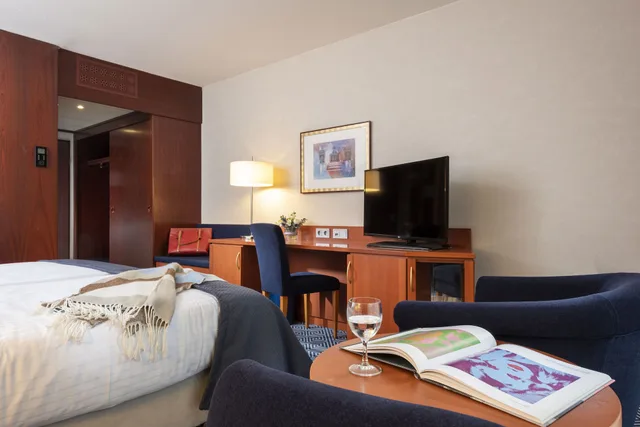 غرفة كلاسيكية مزدوجة، Maritim Hotel Wurzburg 3/3
