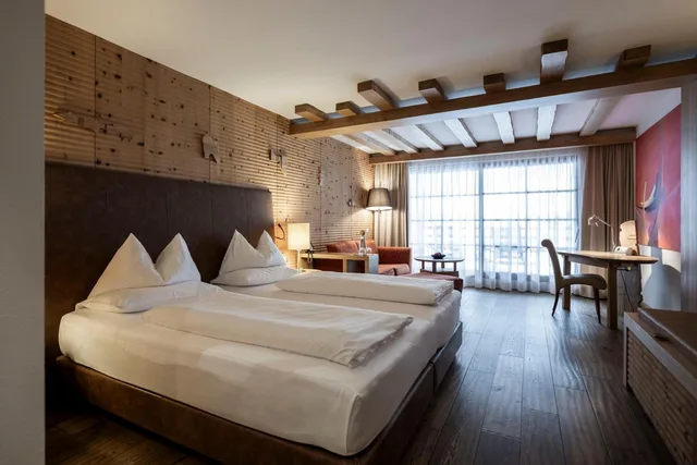 جناح جونيور، HOTEL ADLER BALANCE 1/9