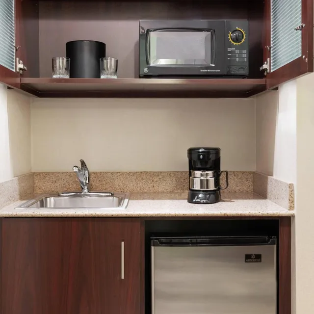 جناح بسرير كينج مع سرير سحّاب إضافي مع أريكة، Springhill Suites Cleveland Solon 5/5