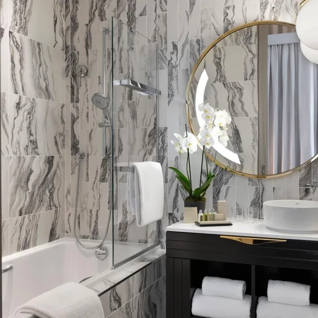 1 Bedroom, Apartment, King Bed, La Clef Champs-Elysees Paris By The Crest Collection 2/2