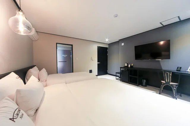 Family Suite, 1 Double and 1 Single Bed, Terrace, Busan Gupo Almond 1/1