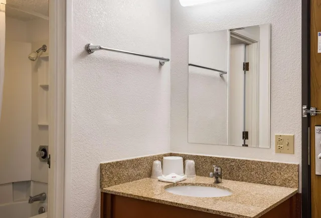 غرفة بسرير كوين، Motel6 Prospect Heights, IL 3/9