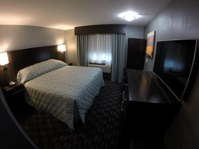 غرفة بسرير كينج لذوي الإعاقة، Red Carpet Inn Elmwood Park 1/6