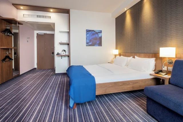 غرفة قياسية بسرير كوين لذوي الإعاقة، Holiday Inn Express Friedrichshafen 2/10