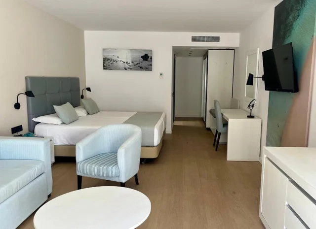 غرفة قياسية ثلاثية بسرير فردي، Hotel Las Costas 5/10