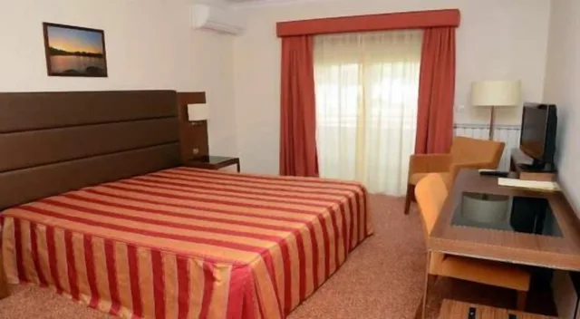 غرفة سوبيريور بسرير مزدوج، HOTEL AGUIAR DA PENA 1/4