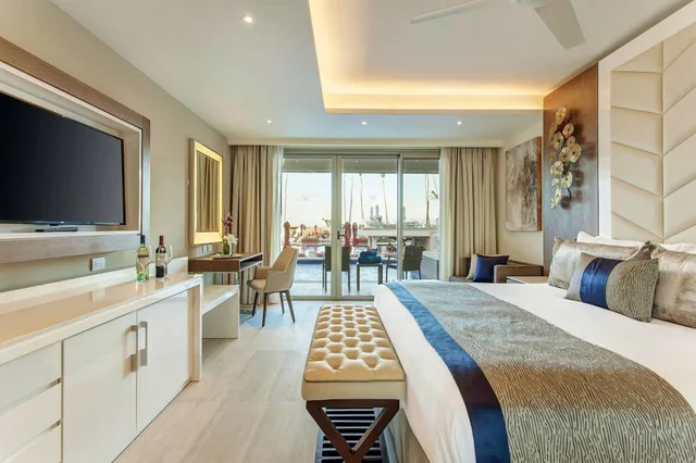 2 Bedrooms, Diamond Club, Chairman, Luxury, Suite, Ocean Front، Royalton Bavaro, An Autograph Collection All Inclusive Resort and Casino 2/2