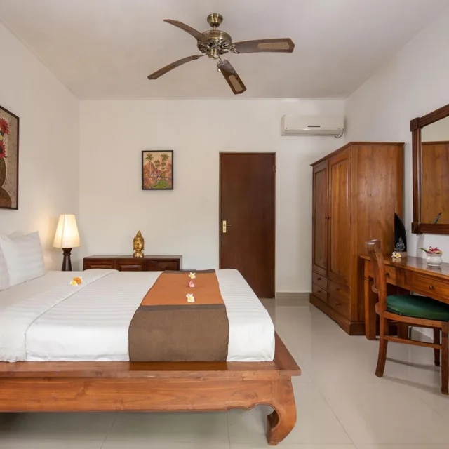 غرفة بسرير مزدوج بشرفة، Alam Anda Ocean Front Resort And Spa 3/4