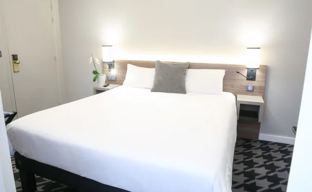 غرفة ثلاثية بسرير مزدوج وسرير بطابقين، Ibis Budget Rennes Cesson 5/10