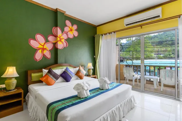 Standard, Double Bed, Street View، COCONUT BEACH RESORT 9/10
