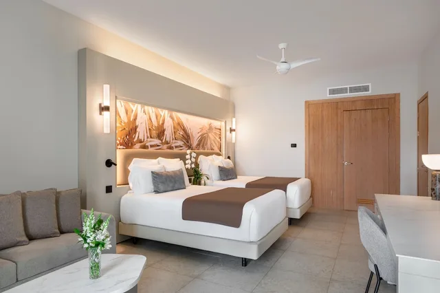 Swim Up, Allure, Junior Suite, 2 Double Beds، Breathless Punta Cana Resort & Spa - Adults Only - All Inclusive 1/4