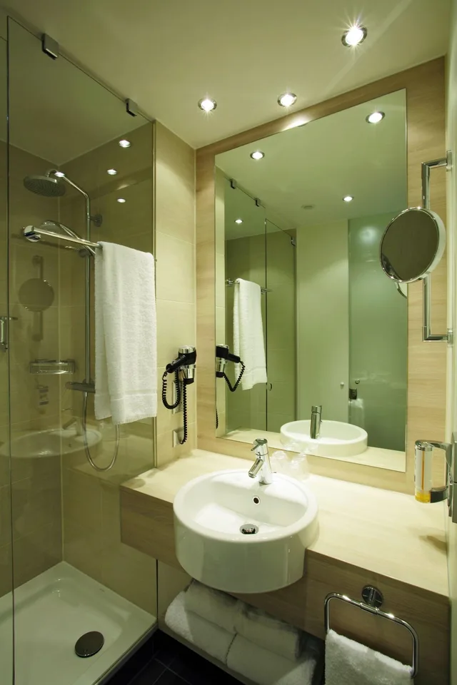 Room, Quadruple, Bunk Bed, Leonardo Smart Hotel Berlin Alexanderplatz 6/6