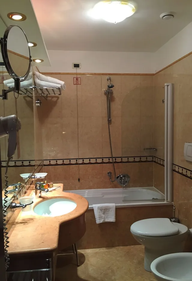غرفة كلاسيكية بسرير مزدوج أو سريرين منفصلين، Ai Mori d'Oriente Hotel 10/10
