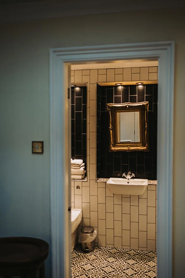 غرفة بسريرين منفصلين، Brook Hall Hotel 3/3