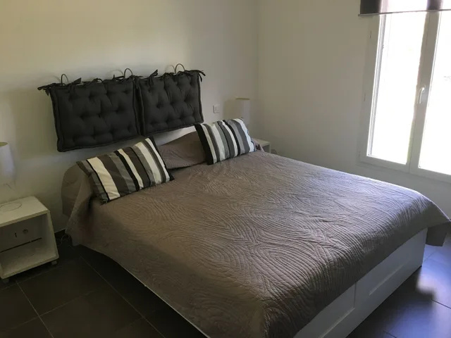 شقة بسرير كوين بشرفة بغرفة نوم واحدة مع أريكة، Les Villas de Porto Vecchio 5/8