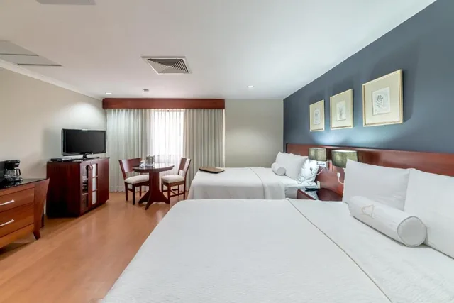 غرفة تنفيذية سوبيريور بسريرين، Hodelpa Gran Almirante Hotel & Casino 2/4