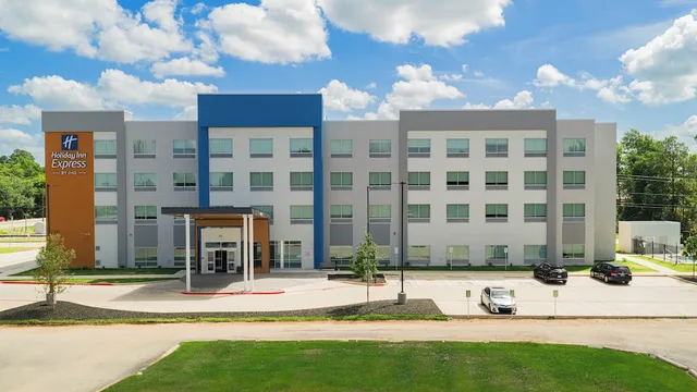 Holiday Inn Express & Suites Tyler South - University Area by IHG، تايلر 2/50