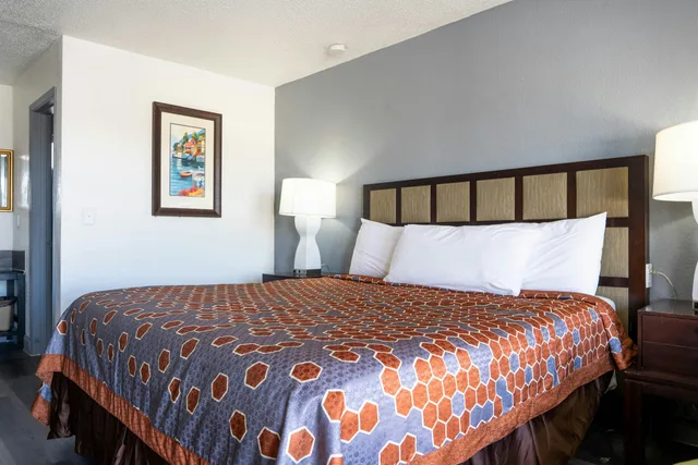 غرفة بسرير كينج لغير المدخنين، OYO Hotel Ocala FL I-75 2/7