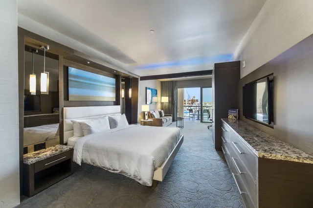 Suite, King Bed, Ocean View, Sofa, Sea Floor, Accessible، Shade Hotel Redondo Beach 1/3