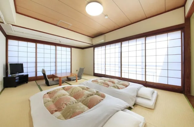 6 Futon Beds, Washing Machine, Large, Shinjuku Urban Hotel 2/2
