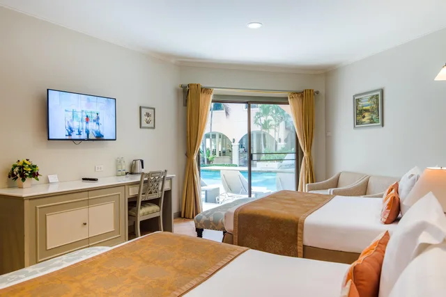 Room, Pool Access، Anantasila Beach Resort Hua Hin 1/1