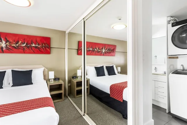 شقة بسرير كوين مع أريكة بمطبخ، Metro Apartments On Darling Harbour Sydney 2/10