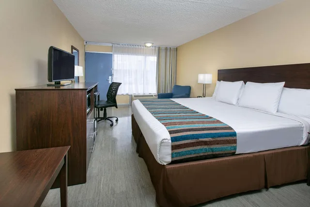 غرفة قياسية بسرير كينج، Days Inn by Wyndham Natchez 1/1