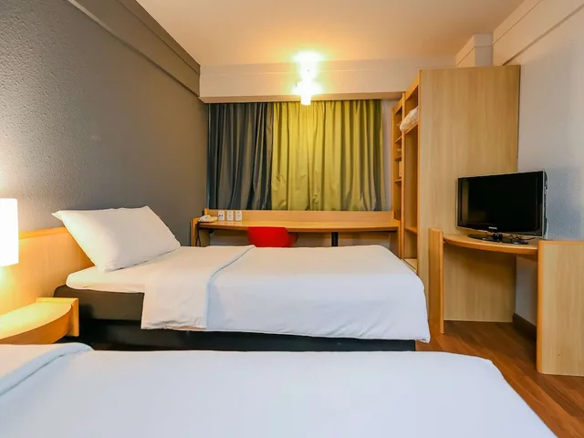 Standard, Twin Beds, Ibis Guarulhos 3/10