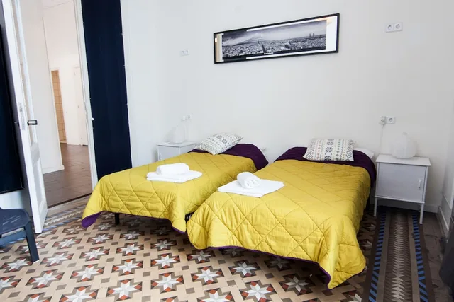 غرفة قياسية بسرير مزدوج بحمام مشترك، 360 Hostel Barcelona Arts&Culture 2/5
