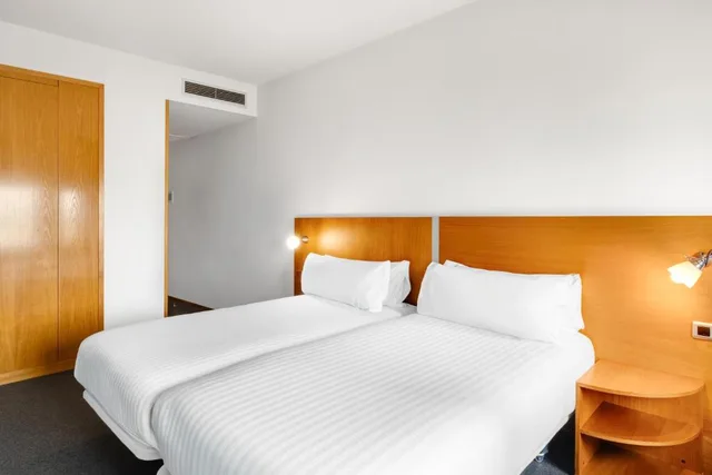 غرفة بسريرين منفصلين، B&B HOTEL Barcelona Mollet Porta de Gallecs 1/2